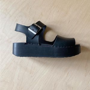 Bryr Ursi Stack Clogs